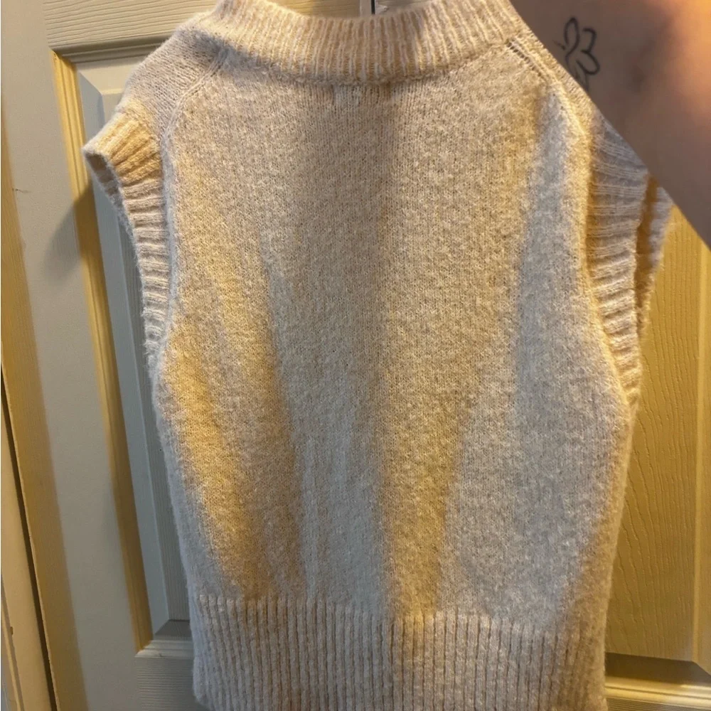 Cream V-Neck Sleeveless Knit Top - Women's Cozy Layering Vest - Picture 6 of 6